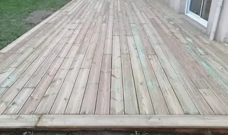 escalier bois Gouville-sur-Mer-1