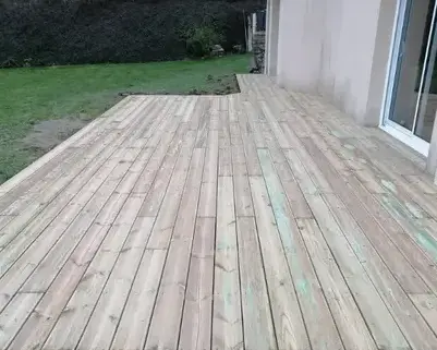 escalier bois Montmartin-sur-Mer-3